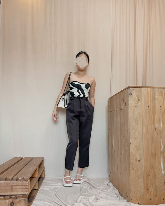 black ankle length trousers B8 (fits 27-28)