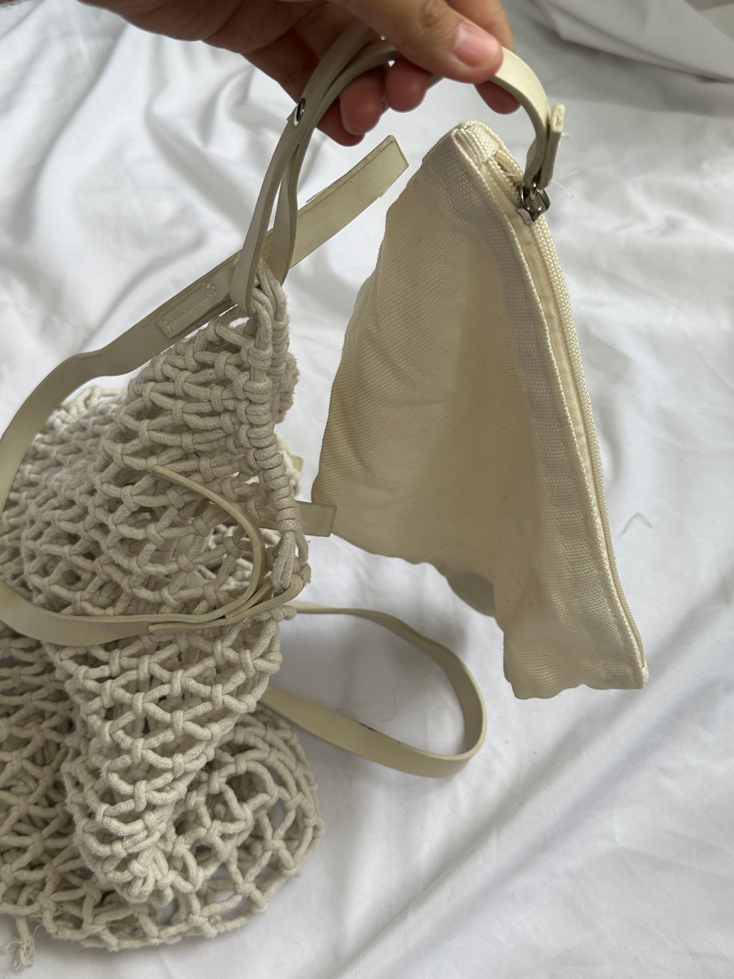 Beach white bag with inside pouch