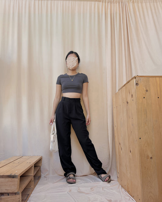 Black high quality straight cut  trousers X27 (24-25)