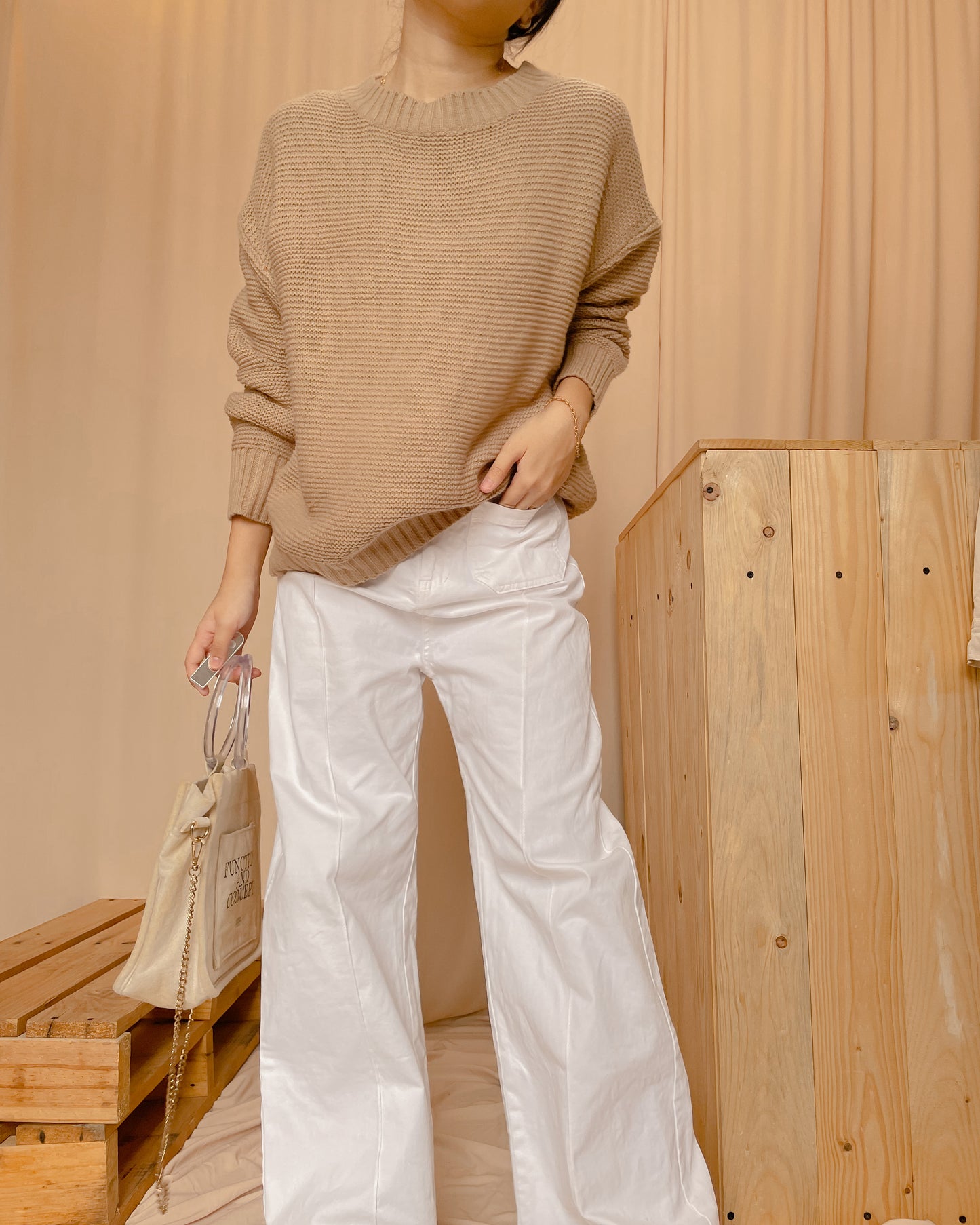Knitted brown pullover