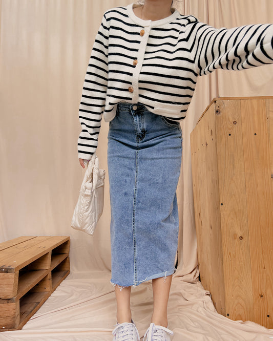 black and white button down knitted pullover