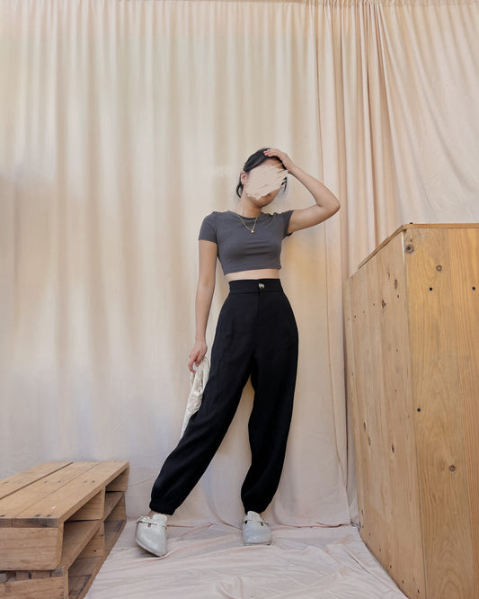 Black flowy jogger style trousers  X8 (30-34)