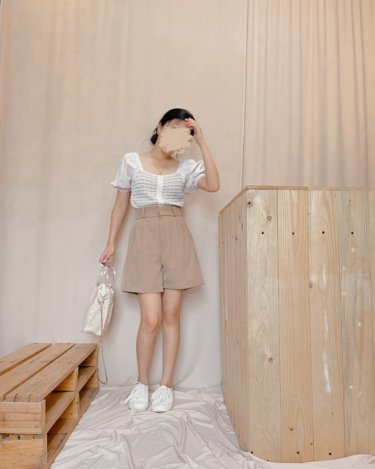 Puff sleeves top with horizontal design