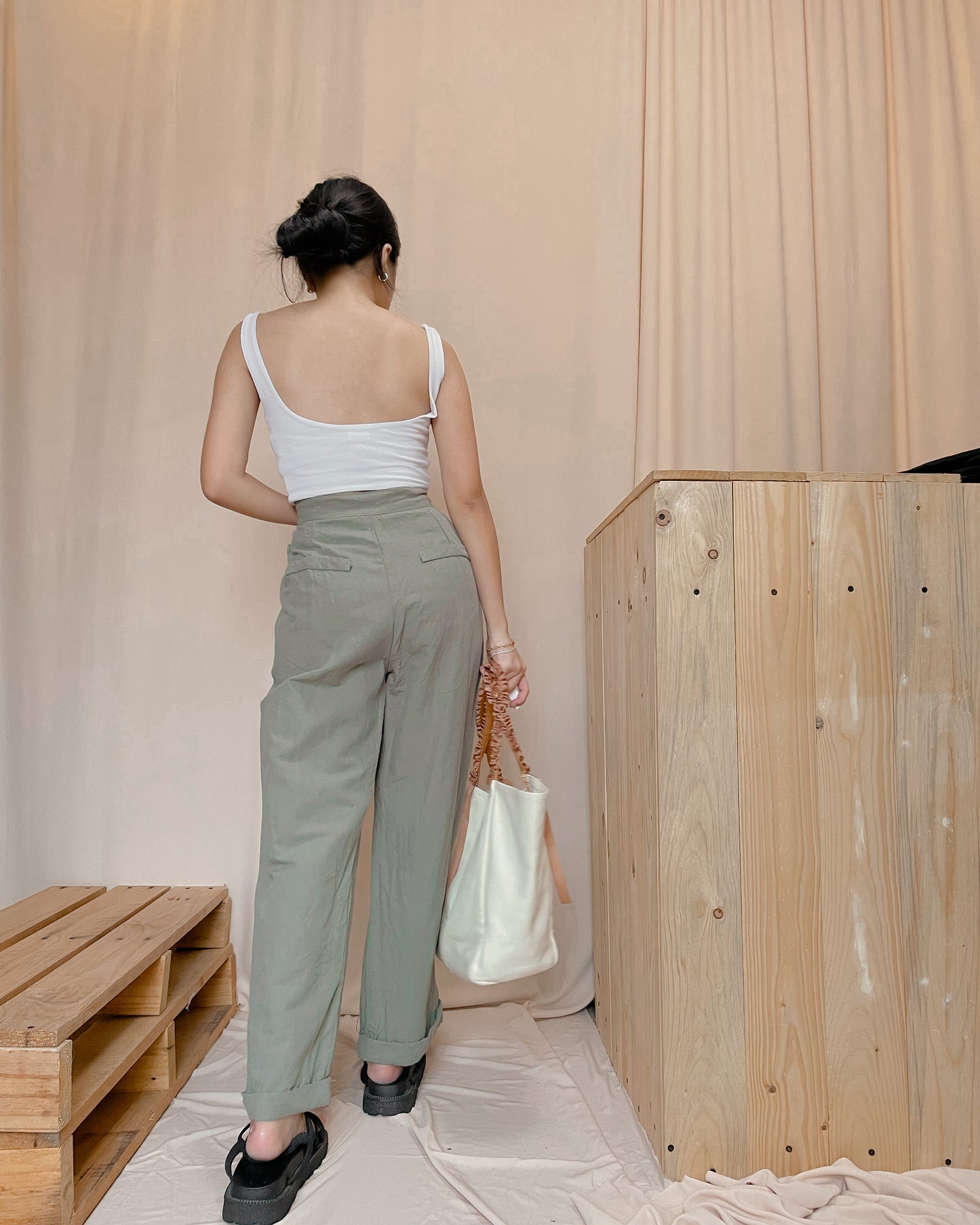 Linen green pants c35