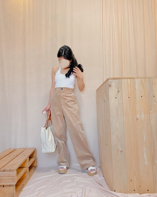 GU corduroy brown pants c61