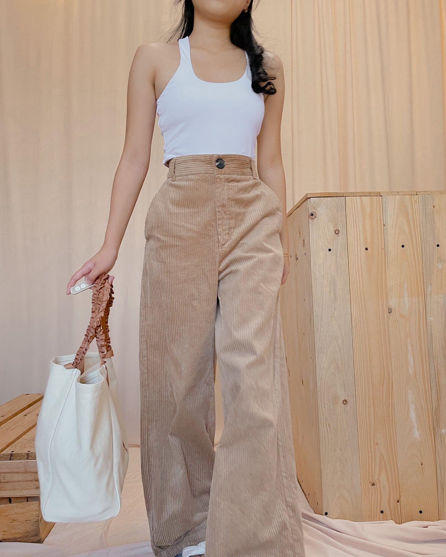 GU corduroy brown pants c61
