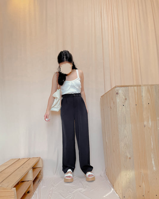 Black flowy trousers (d8)