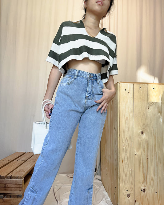 Light washed denim ankle length pants m17