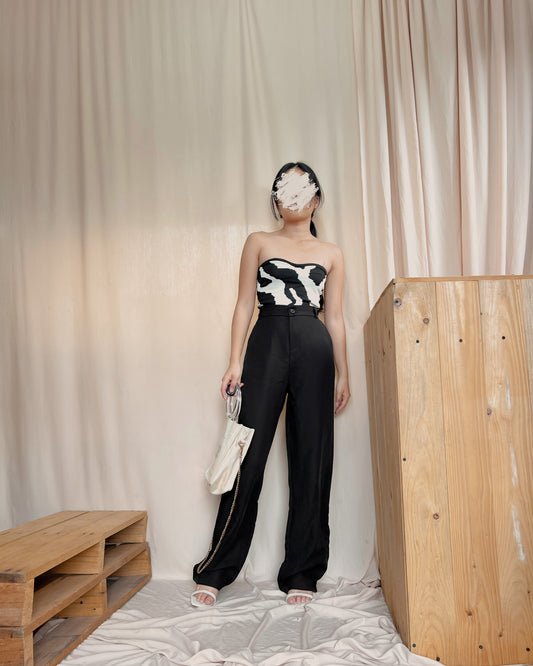 black high quality wide leg trousers B3