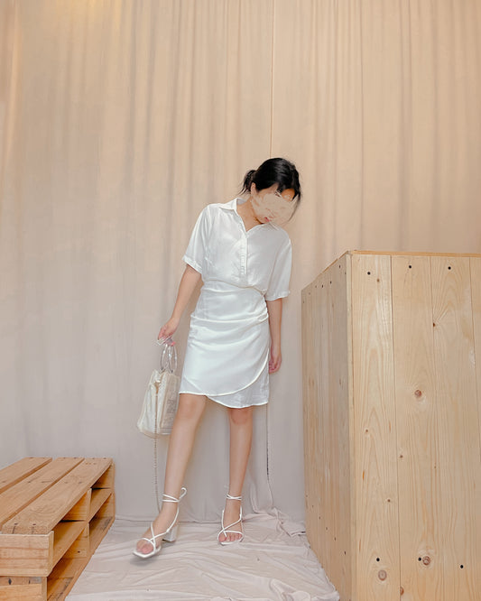 Flowy fabric collared dress