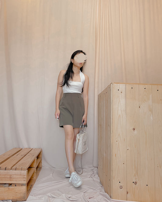 Uniqlo army green trouser shorts B43