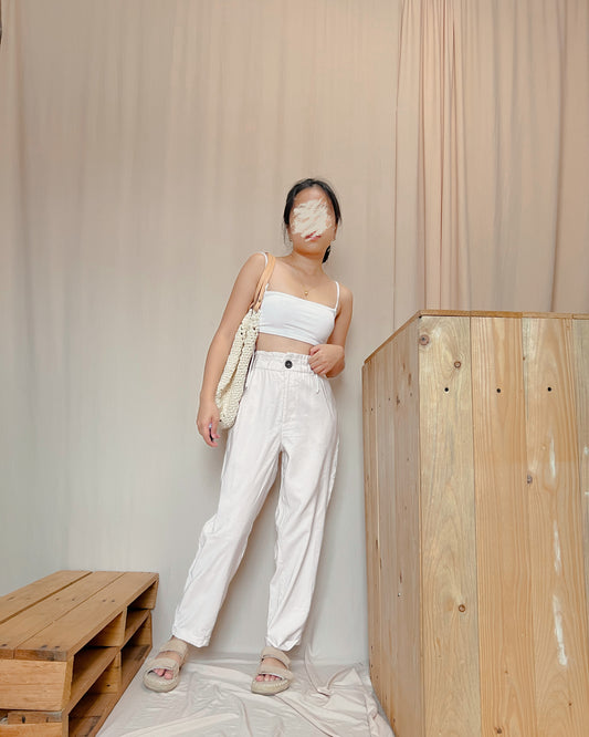 Zara Cream paper bag style pants  P38