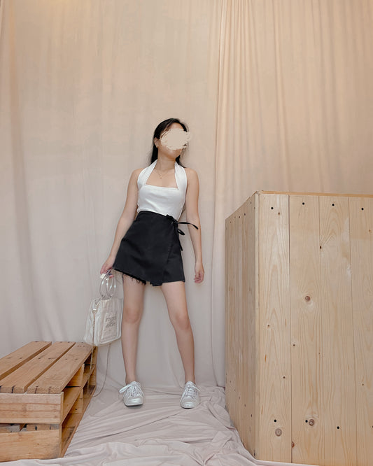 17. black denim skort B18
