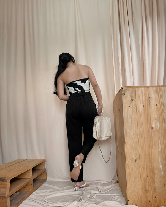 black high quality ankle length trousers B12