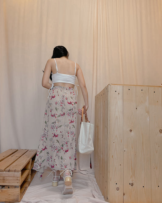 61. light brown skirt with floral prints A33