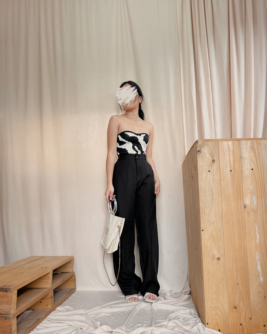 black high quality wide leg trousers B3
