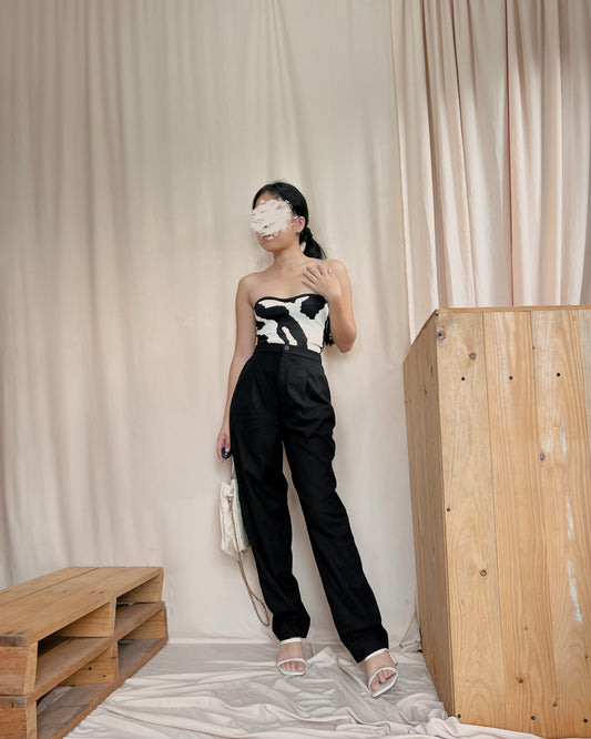 black high quality pleated trousers B6