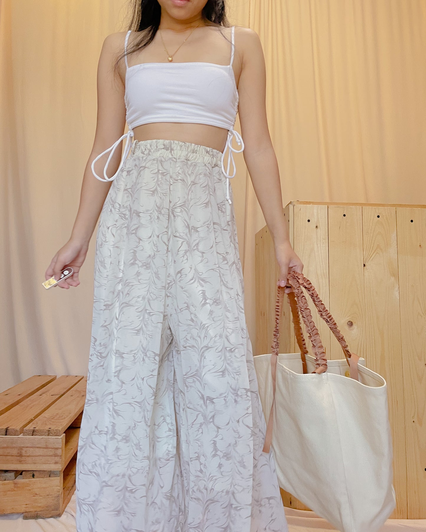 49. white flowy cullotes A8