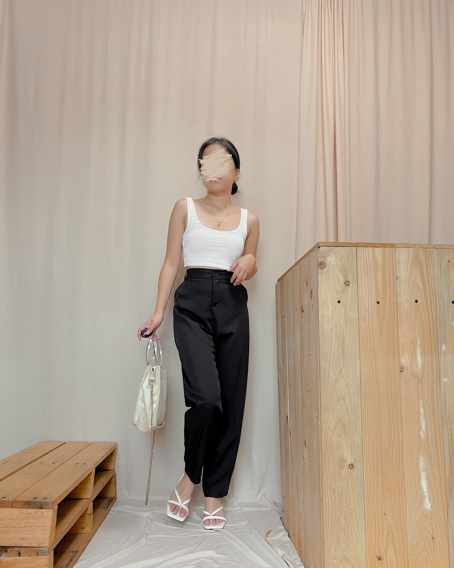 Black ankle length trousers x4